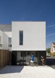 Four bedroom house with street gabel 